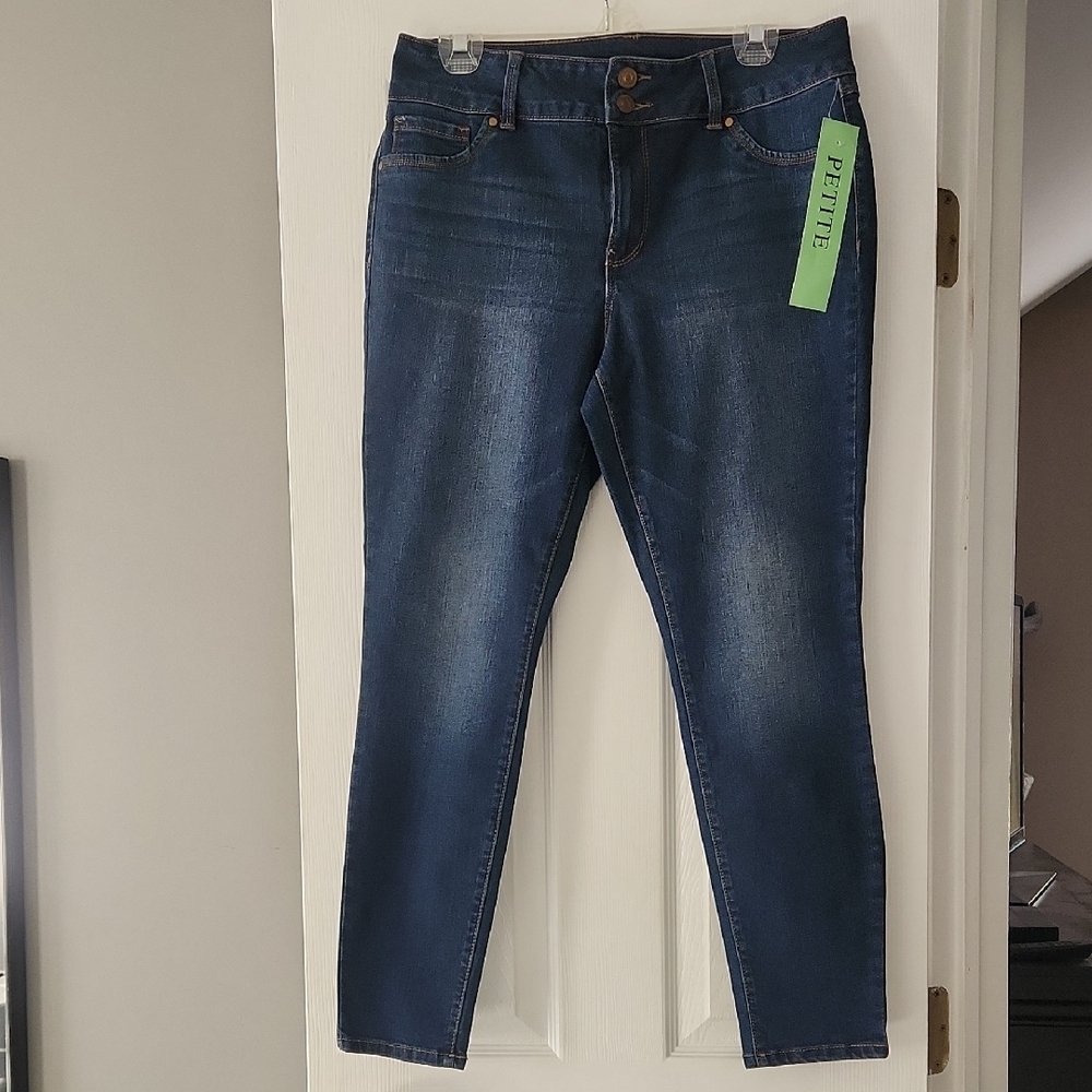 NWT Women's Blue Jeans Size 12P
